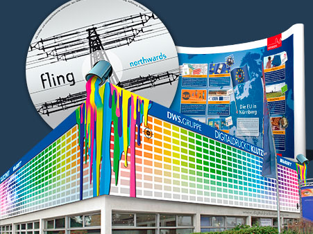 Eine mit einem Farbraster bedruckte Hausfassade, eine CD-Gestaltung und ein Messewand-Entwurf